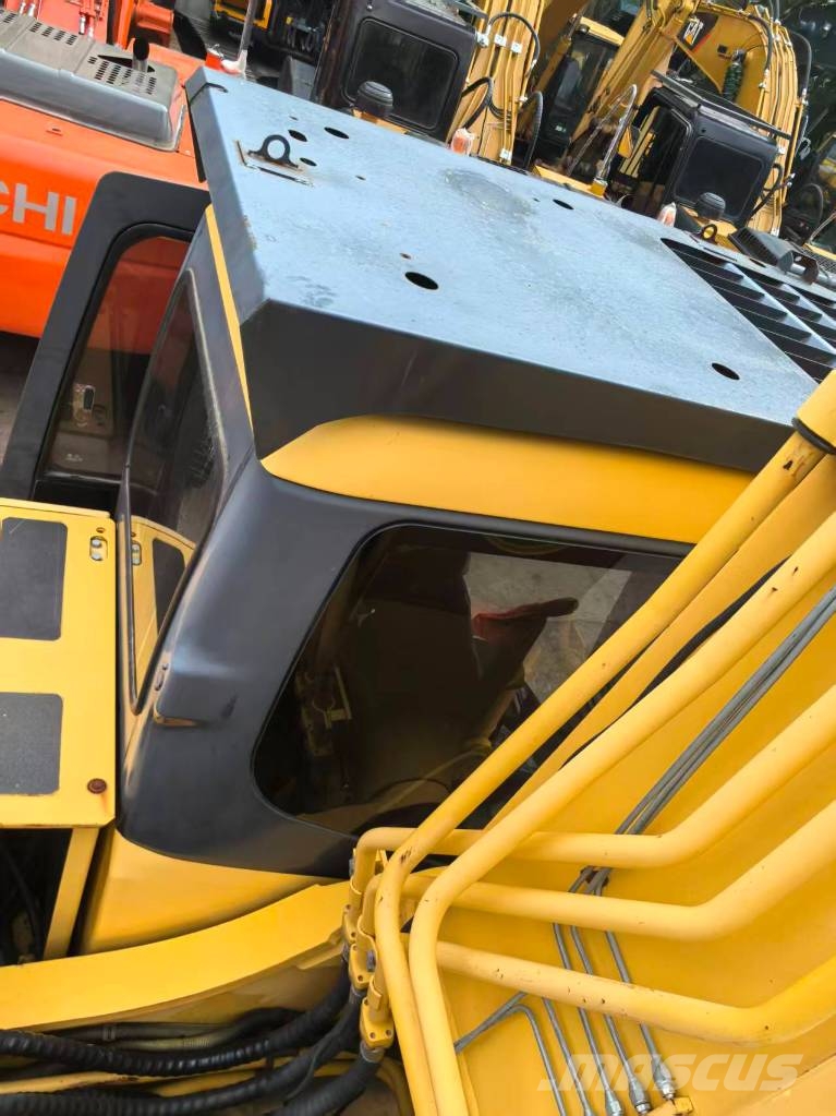 Komatsu PC 360 Гусеничні екскаватори
