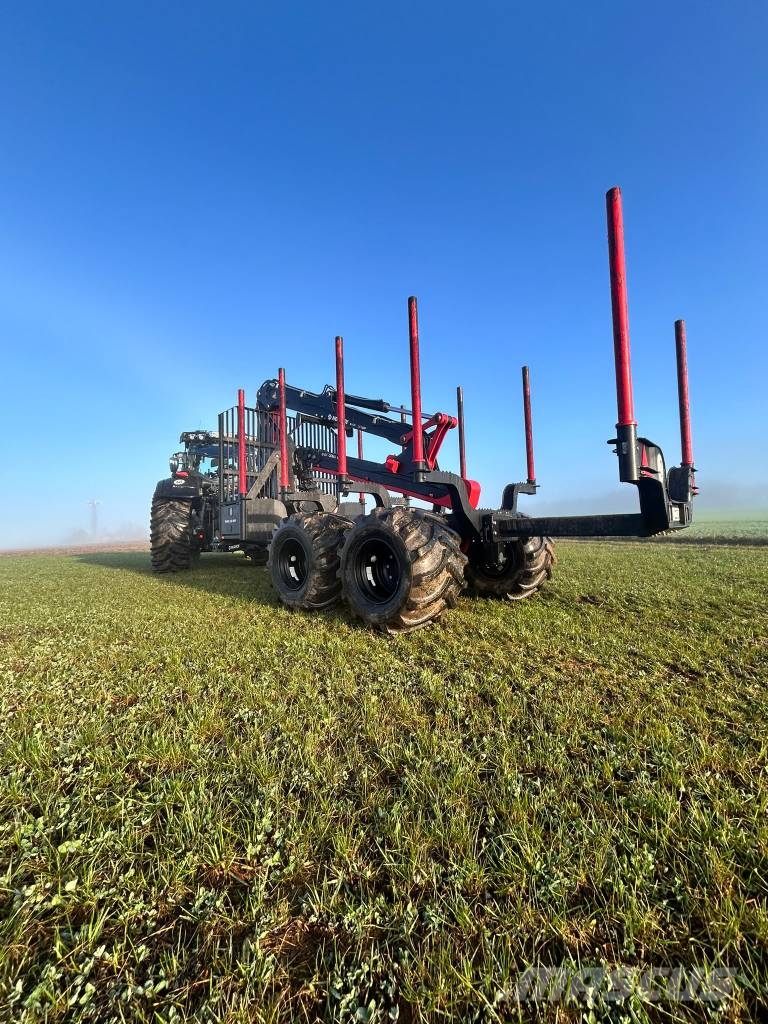 Valtra + Horsch Q265 + MP20 Orman traktörleri