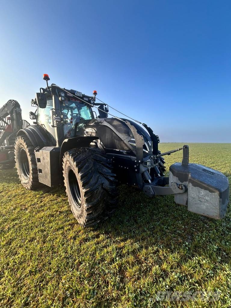 Valtra + Horsch Q265 + MP20 Orman traktörleri