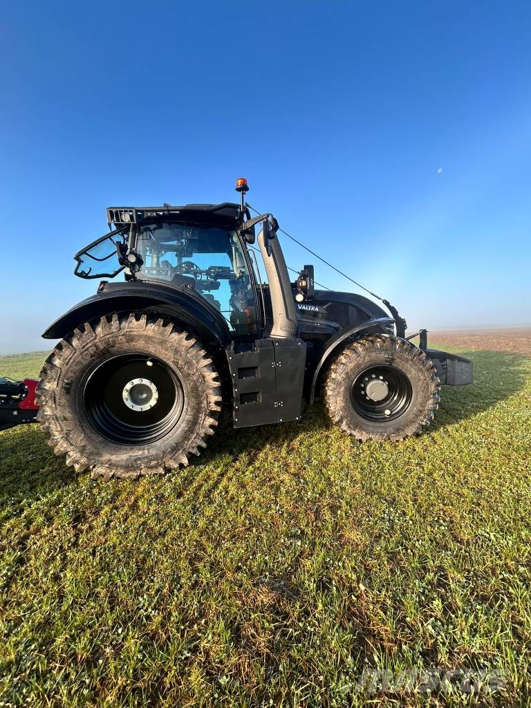 Valtra + Horsch Q265 + MP20 Orman traktörleri