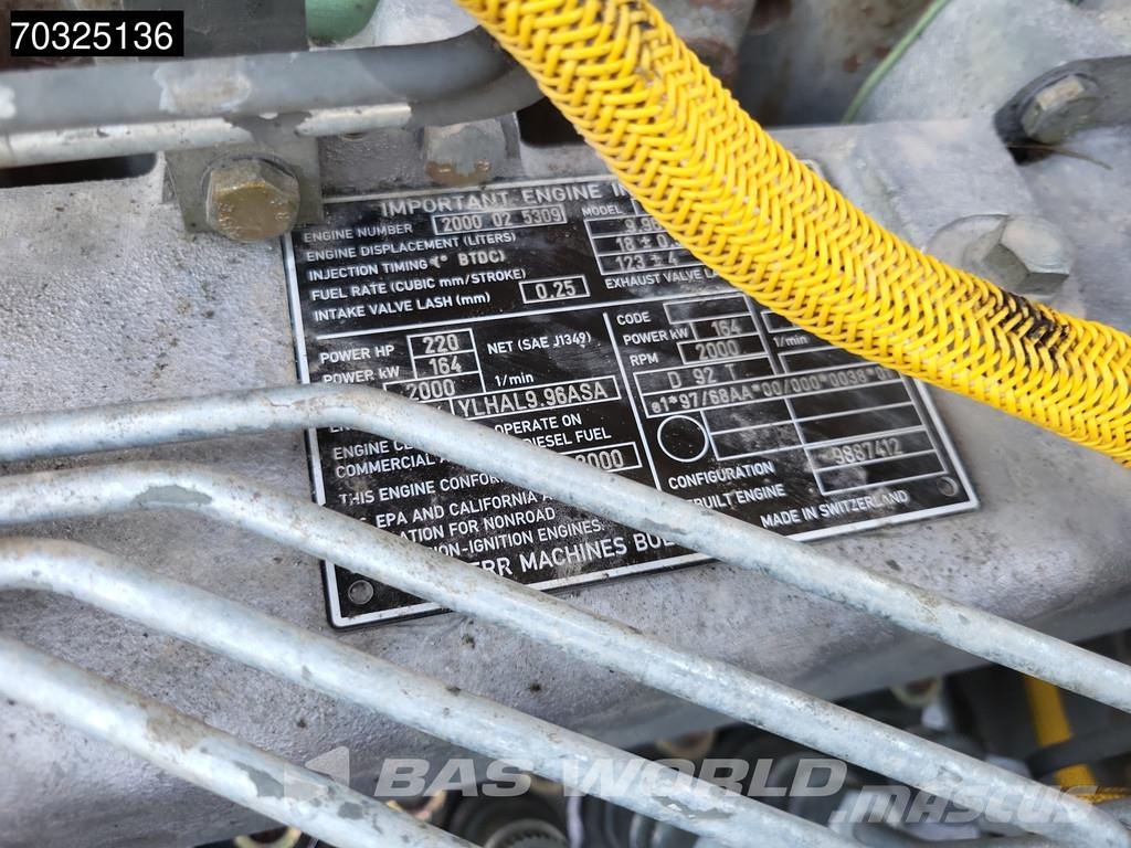 Liebherr R944 UHD - Extendable Undercarriage حفارات زحافة