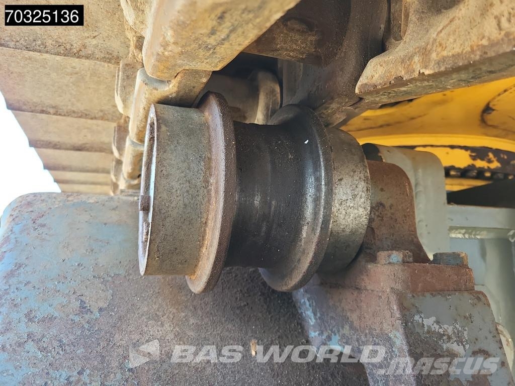 Liebherr R944 UHD - Extendable Undercarriage حفارات زحافة