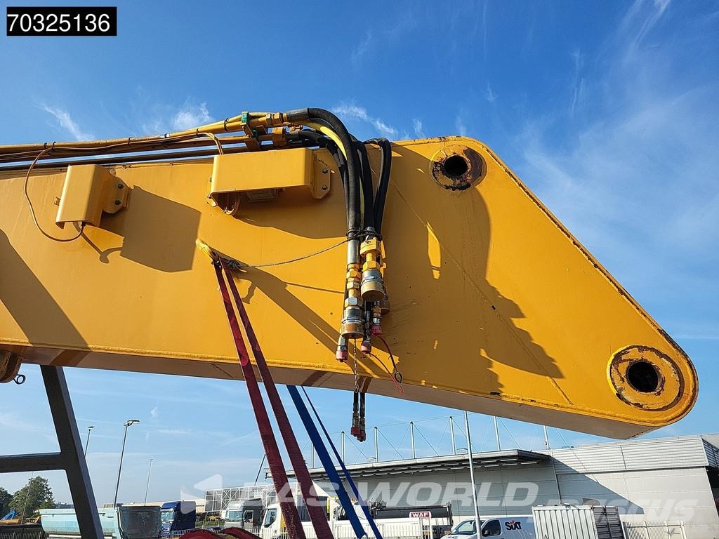 Liebherr R944 UHD - Extendable Undercarriage حفارات زحافة