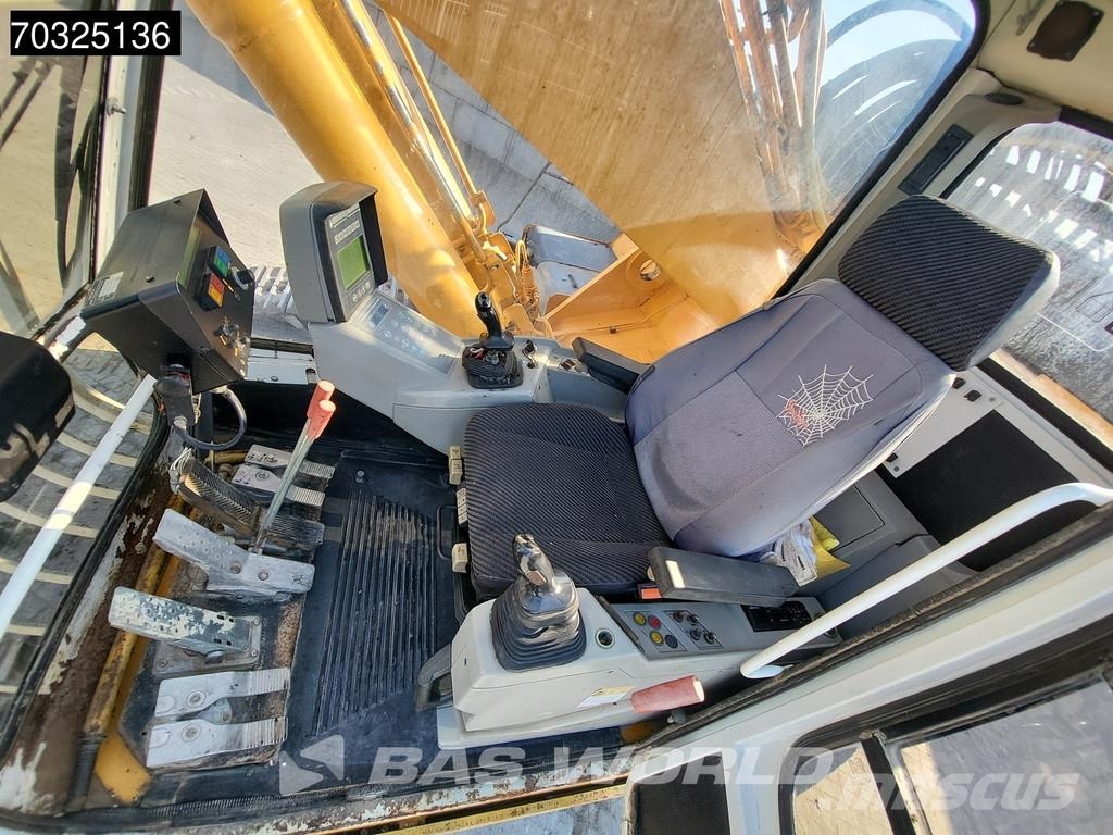 Liebherr R944 UHD - Extendable Undercarriage حفارات زحافة