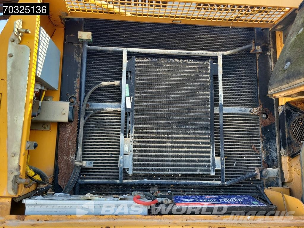 Liebherr R944 UHD - Extendable Undercarriage حفارات زحافة