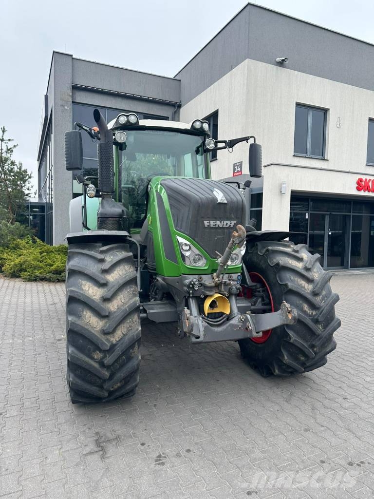 Fendt 826 Vario Profi Трактора