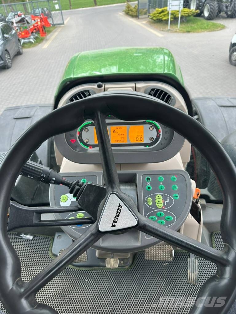 Fendt 826 Vario Profi Трактора