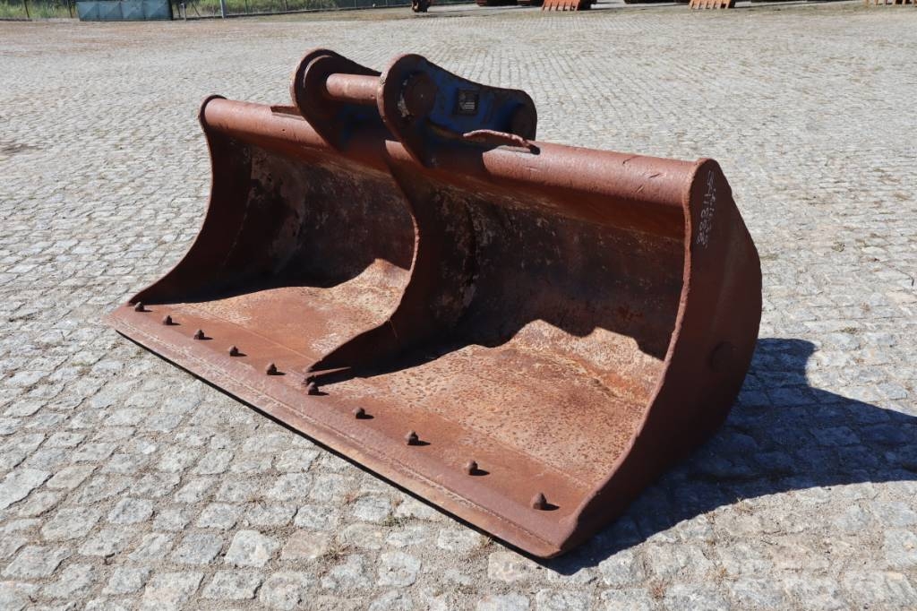 Balde limpeza 2134 mm Ø80 Kašike / Korpe
