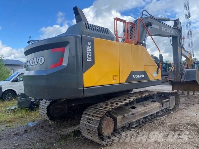 Volvo EC 250 E NL (12001056) Paletli ekskavatörler
