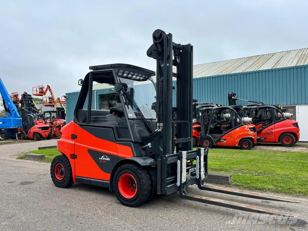 Linde E70-01 شاحنات ذات رافعات شوكية تعمل بالكهرباء