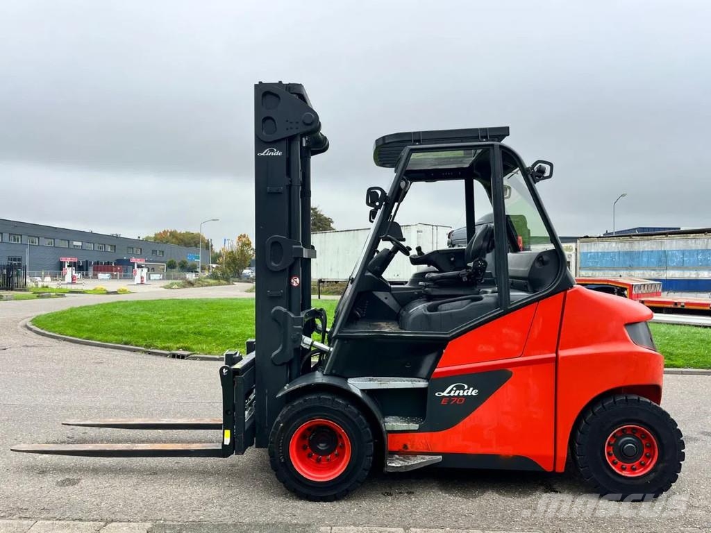 Linde E70-01 شاحنات ذات رافعات شوكية تعمل بالكهرباء