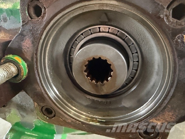 Liebherr R 944 B USED GEARS MKA 350B052 Hydraulik