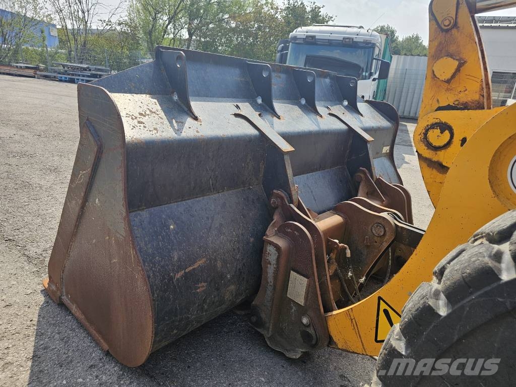 JCB JCB 436Z/ Schaufel/Volvo /SW Rataslaadurid