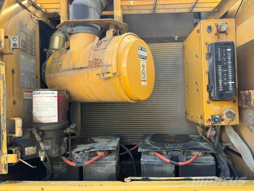 CAT 330 CL Beltegraver