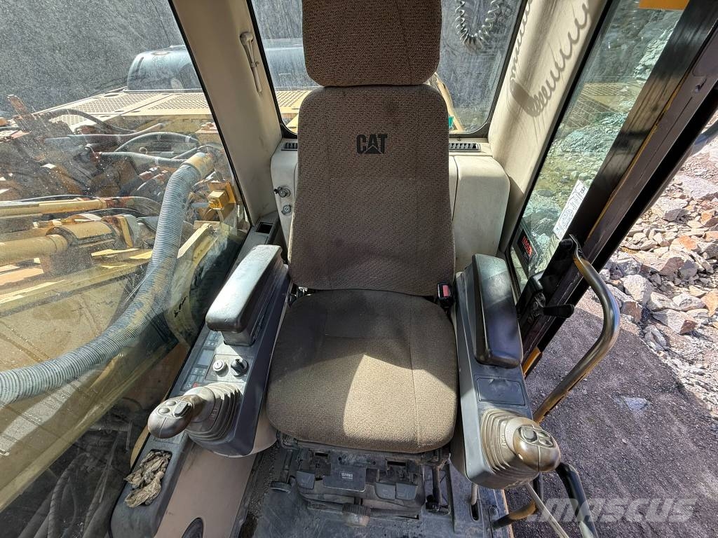 CAT 330 CL Beltegraver