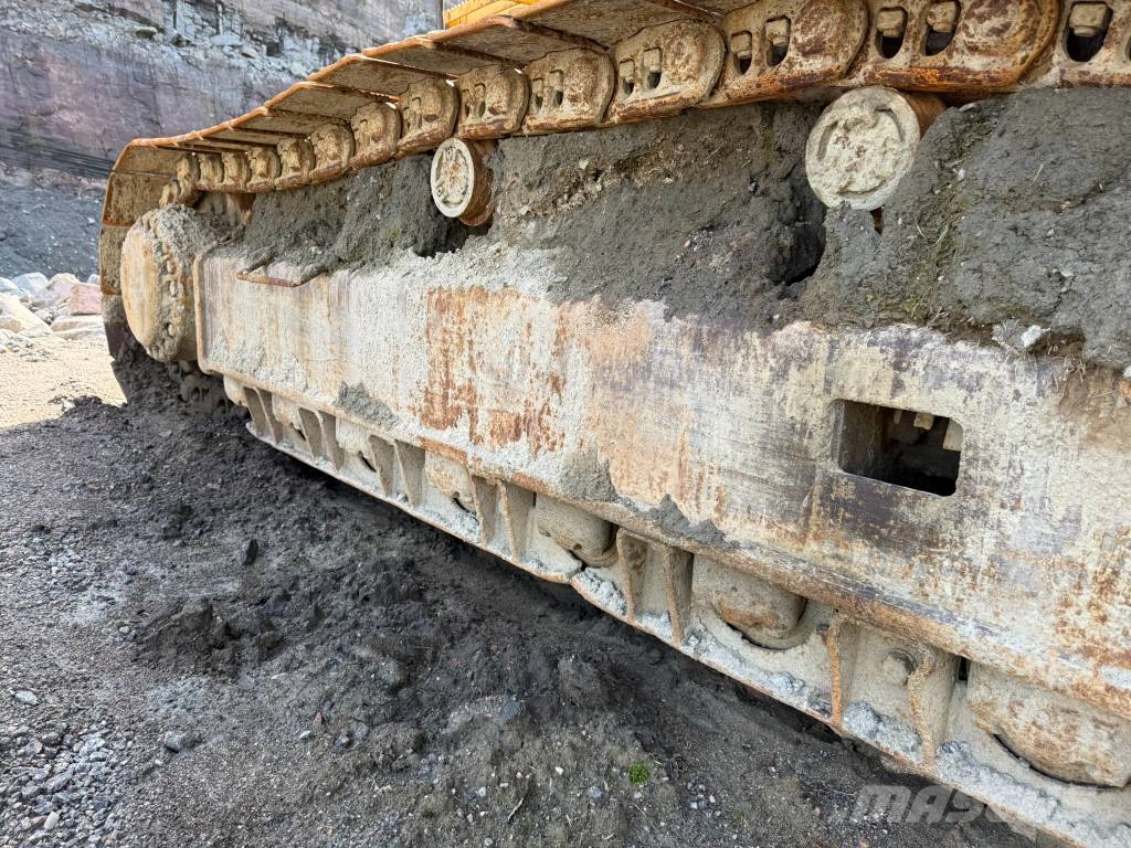 CAT 330 CL Beltegraver
