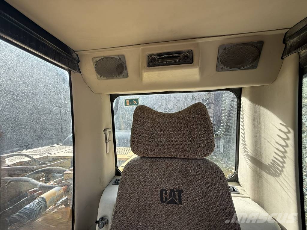 CAT 330 CL Beltegraver