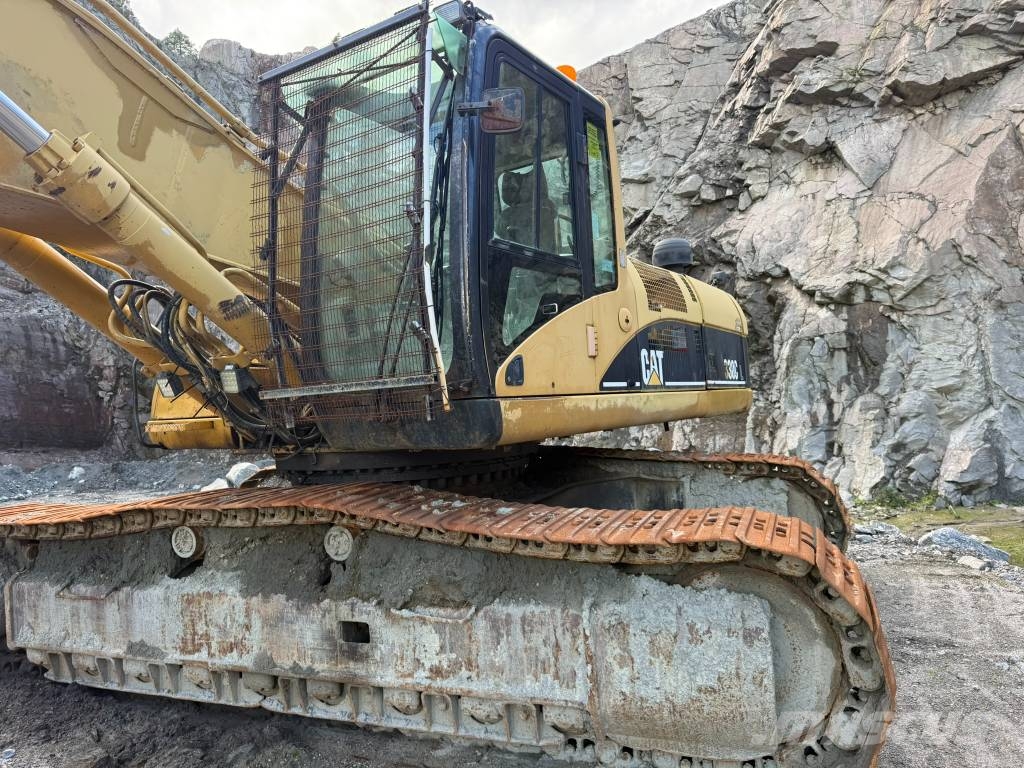 CAT 330 CL Beltegraver