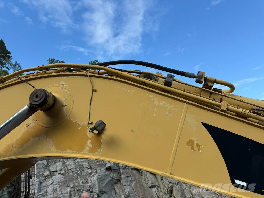 CAT 330 CL Beltegraver