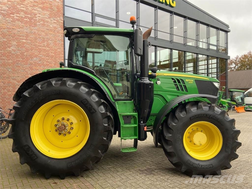 John Deere 6175R Traktori