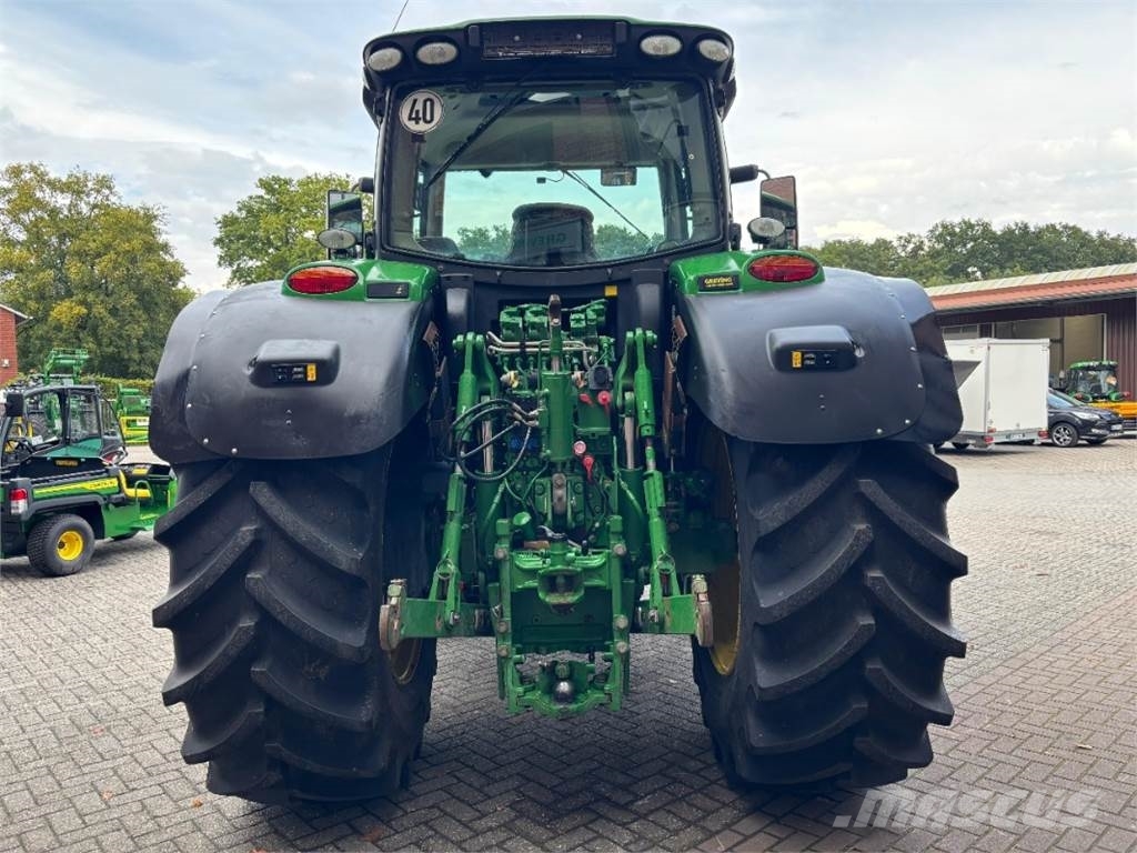 John Deere 6175R Traktori