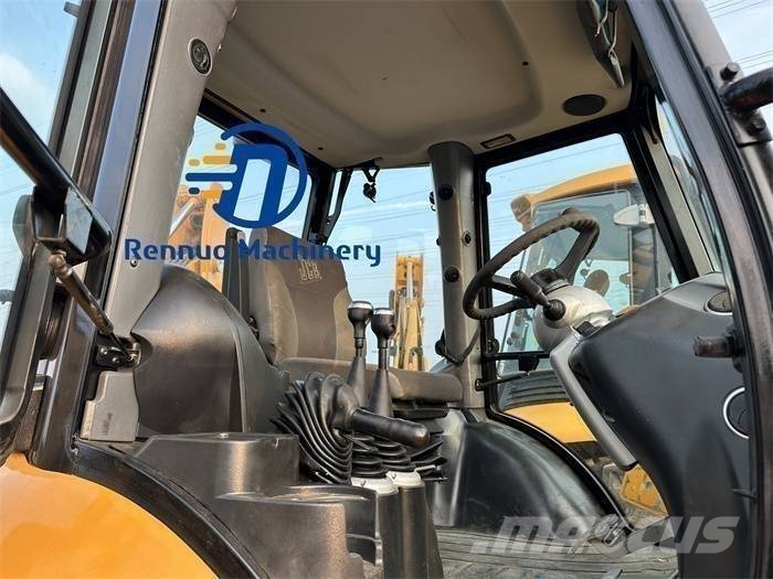 JCB 3 CX Buldoexcavatoare