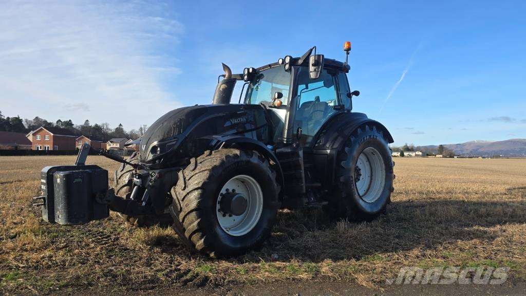 Valtra T 234 Tractors