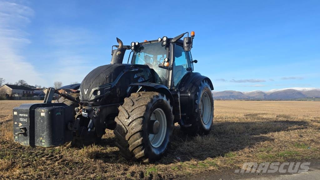 Valtra T 234 Tractors
