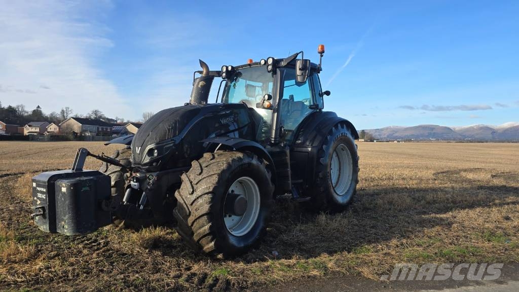 Valtra T 234 Tractors