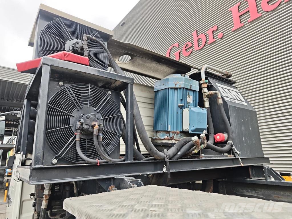 Volvo FMX 420 8x4 AMV SWL 10000 RH Tunnelplatform Truck mounted aerial platforms