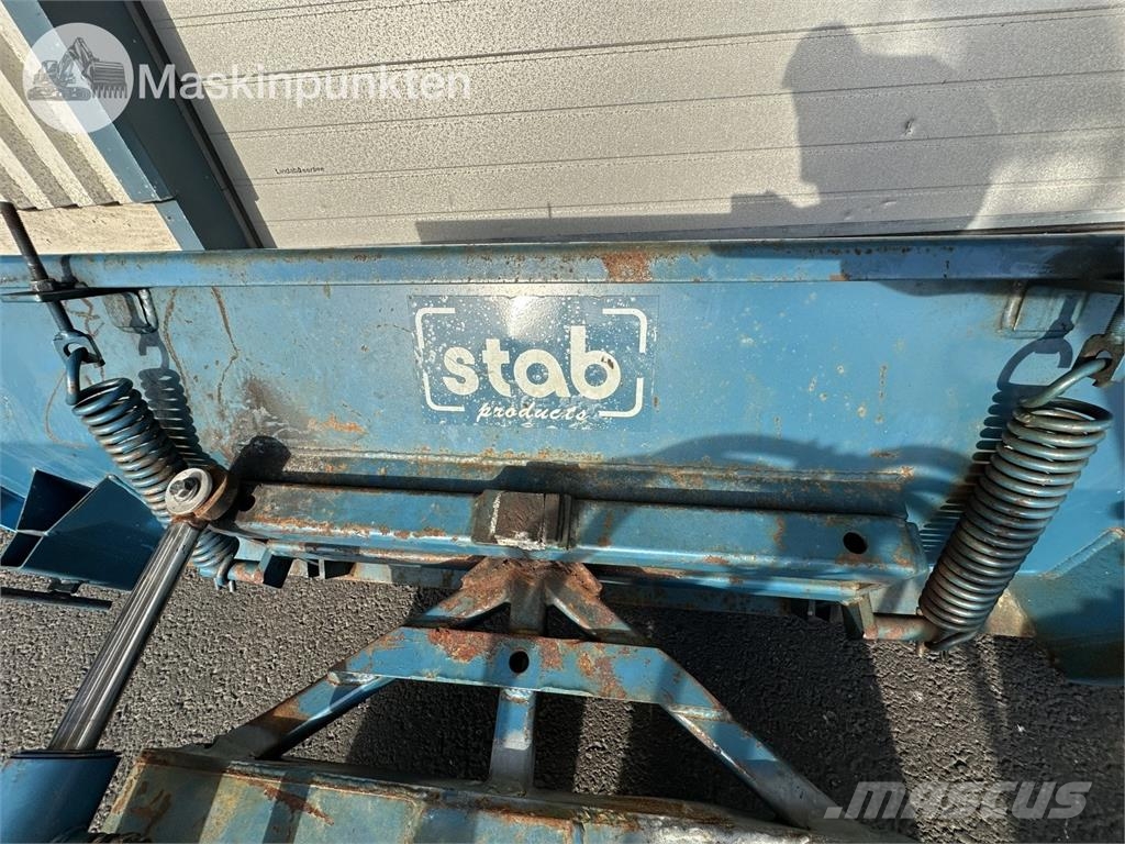 Stab Okänt Sneeuwschuivers en -ploegen