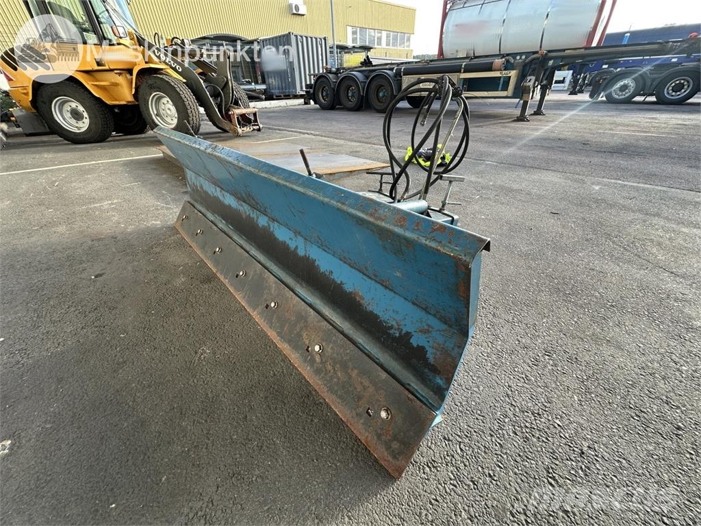 Stab Okänt Sneeuwschuivers en -ploegen