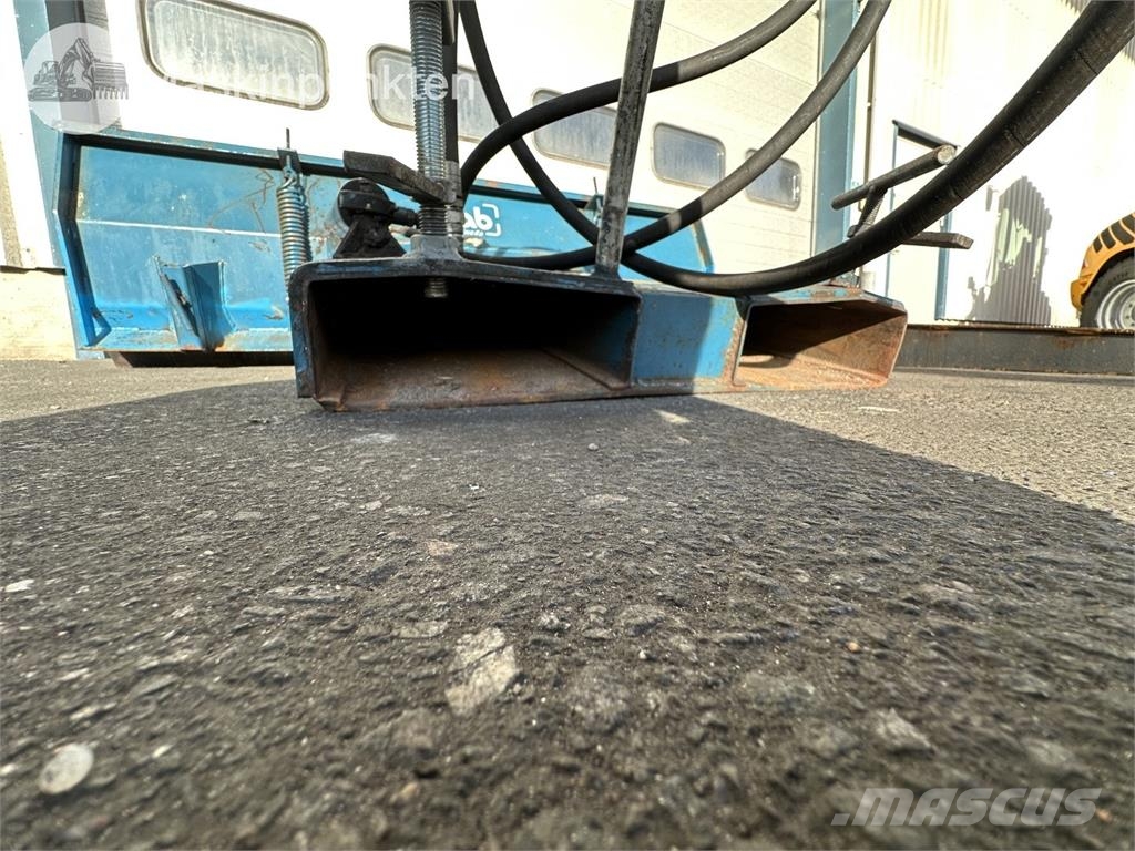 Stab Okänt Sneeuwschuivers en -ploegen