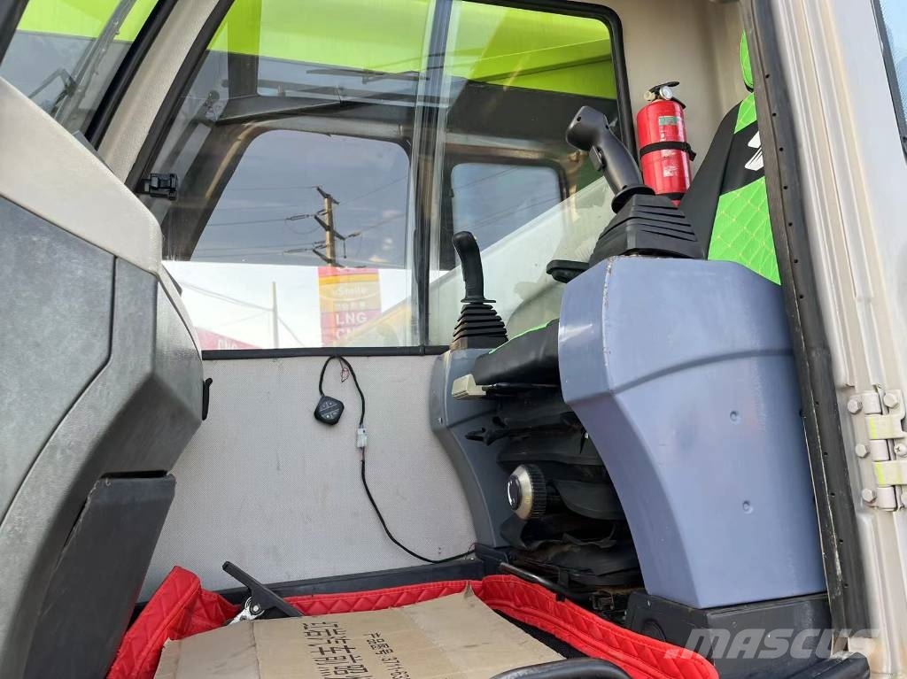 Zoomlion QY25V Автокраны
