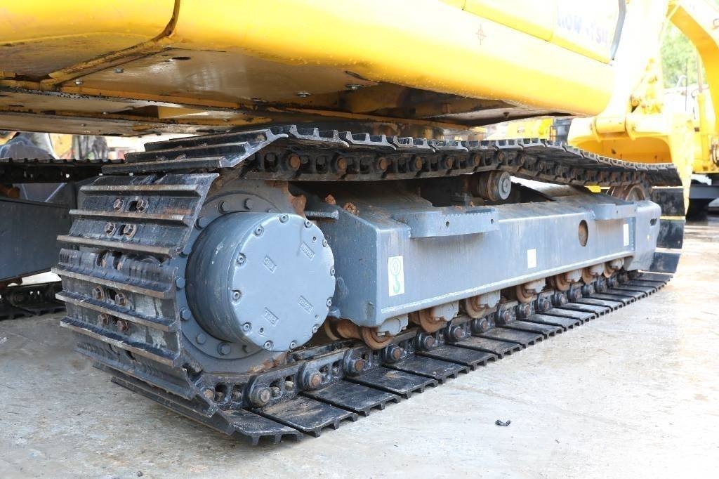 Komatsu PC 130-7 小型挖掘机