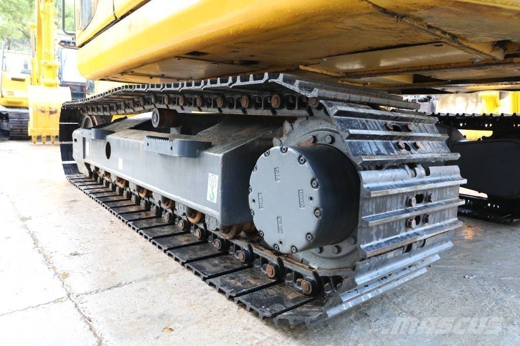 Komatsu PC 130-7 小型挖掘机