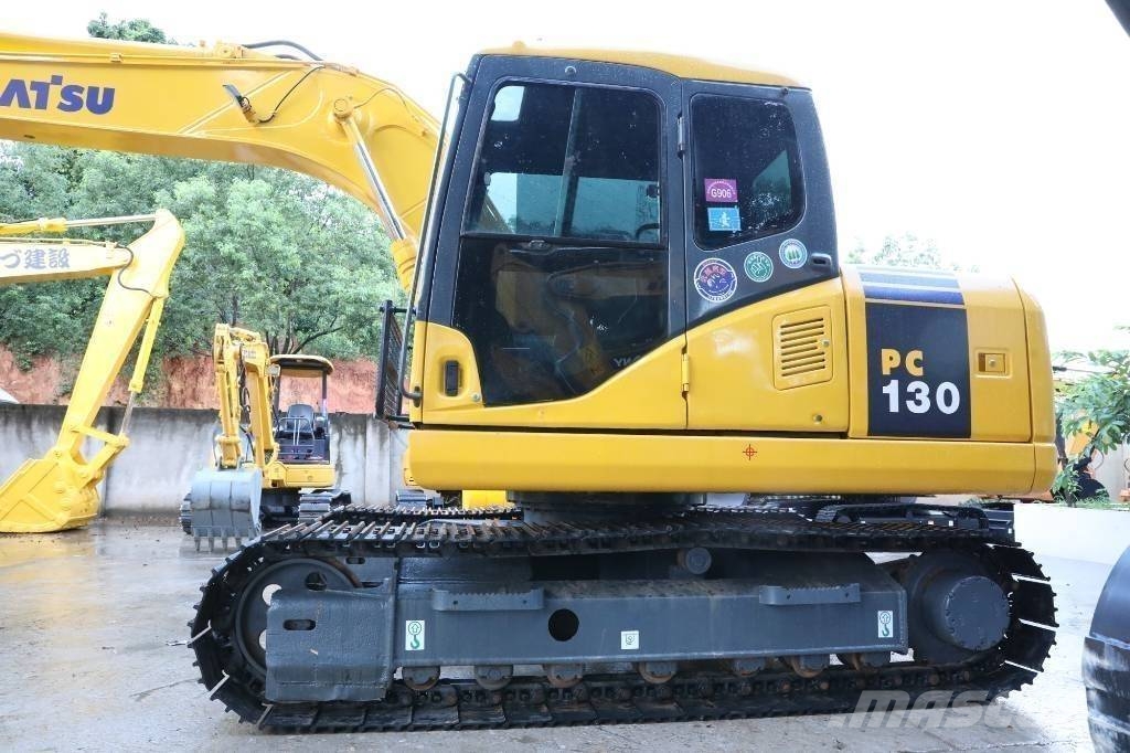 Komatsu PC 130-7 小型挖掘机