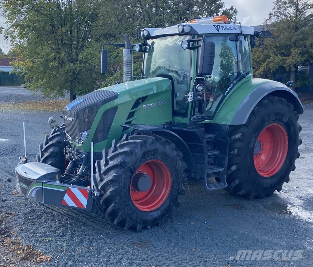 Fendt 824 VARIO PROFI + Трактори