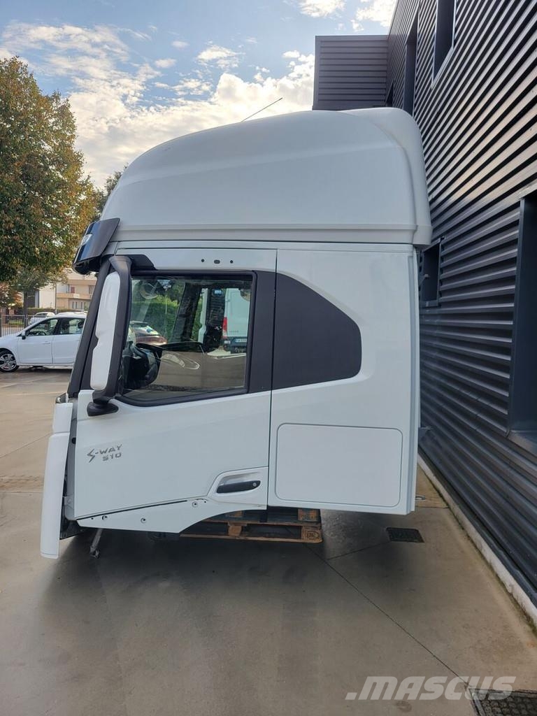 Iveco S-WAY EURO 6 2019 -> Kabiny a interiér