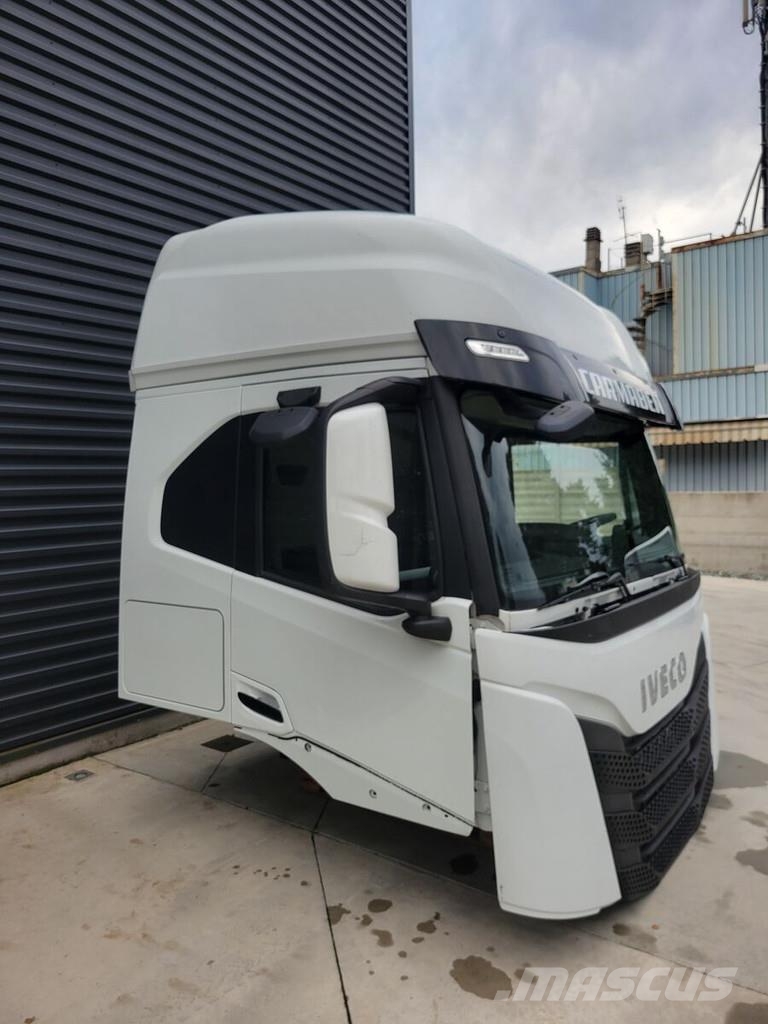 Iveco S-WAY EURO 6 2019 -> Kabiny a interiér