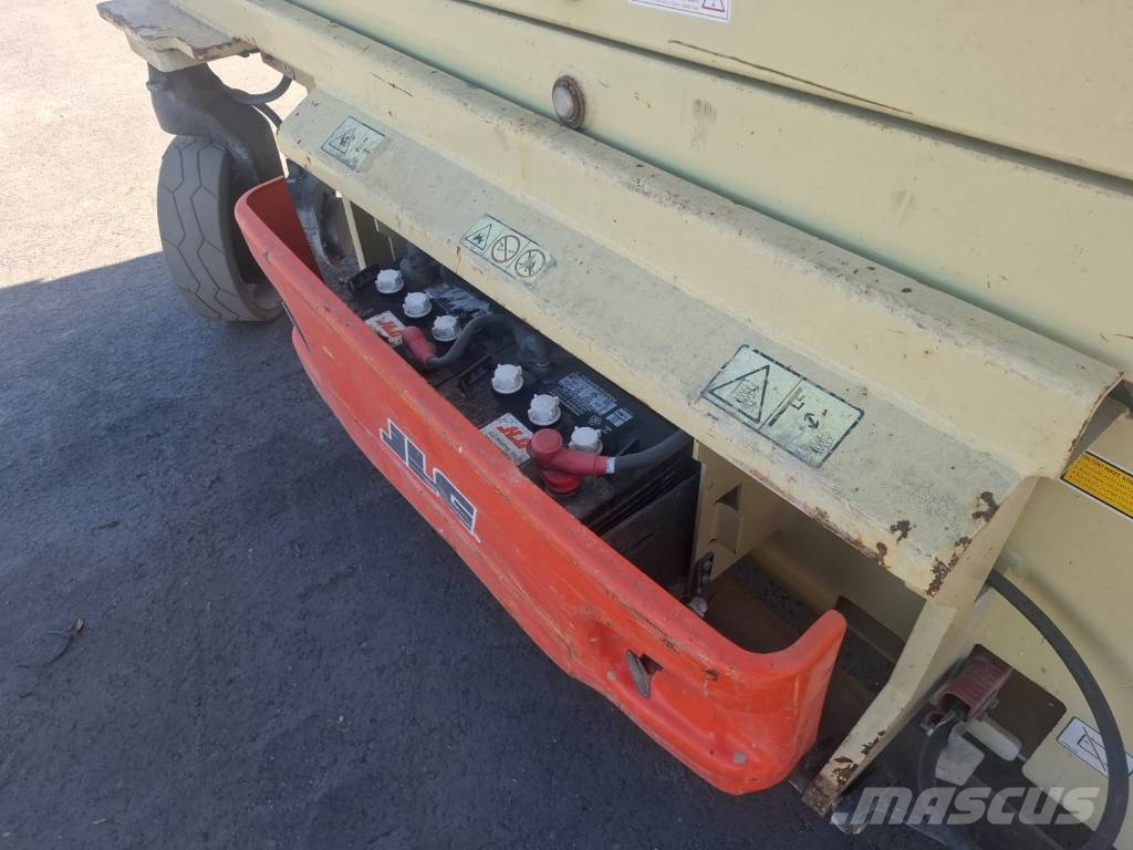 JLG 3246 ES Sakselifter