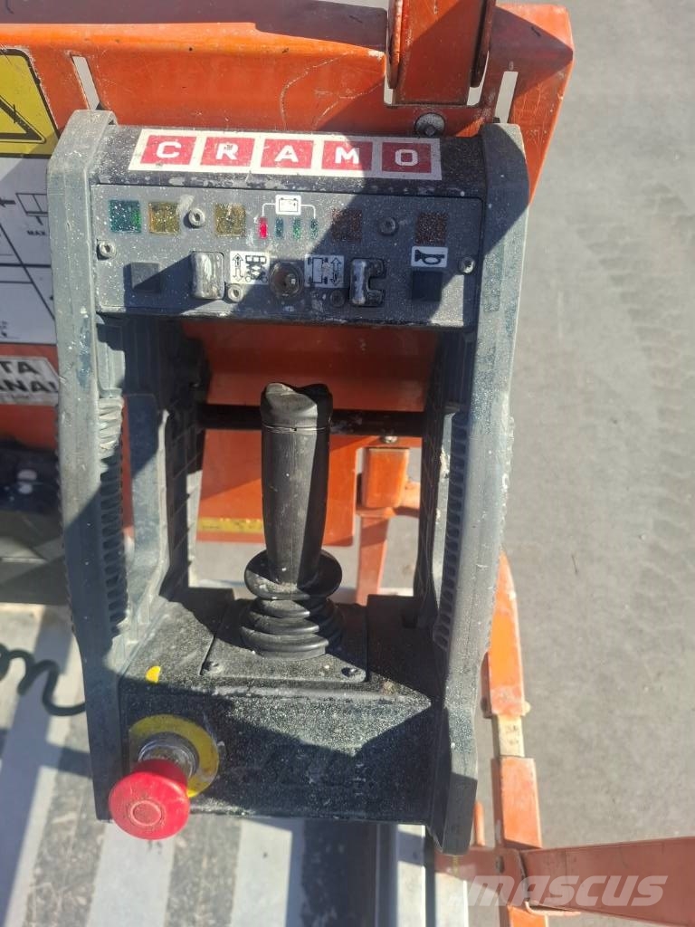 JLG 3246 ES Sakselifter