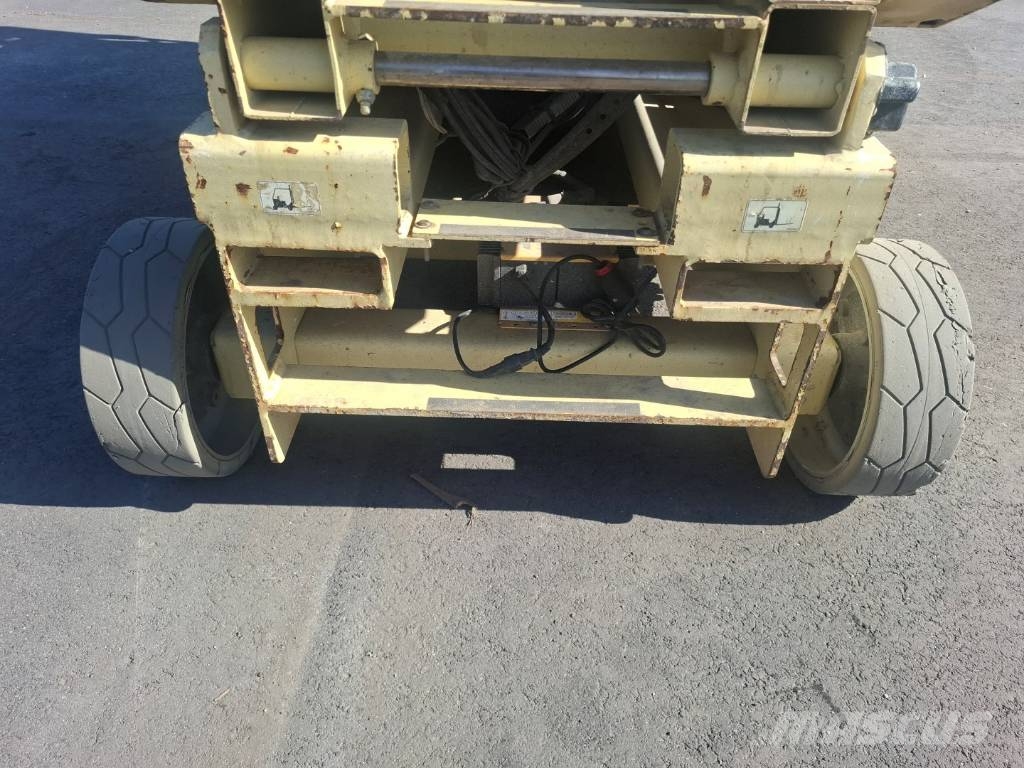 JLG 3246 ES Sakselifter