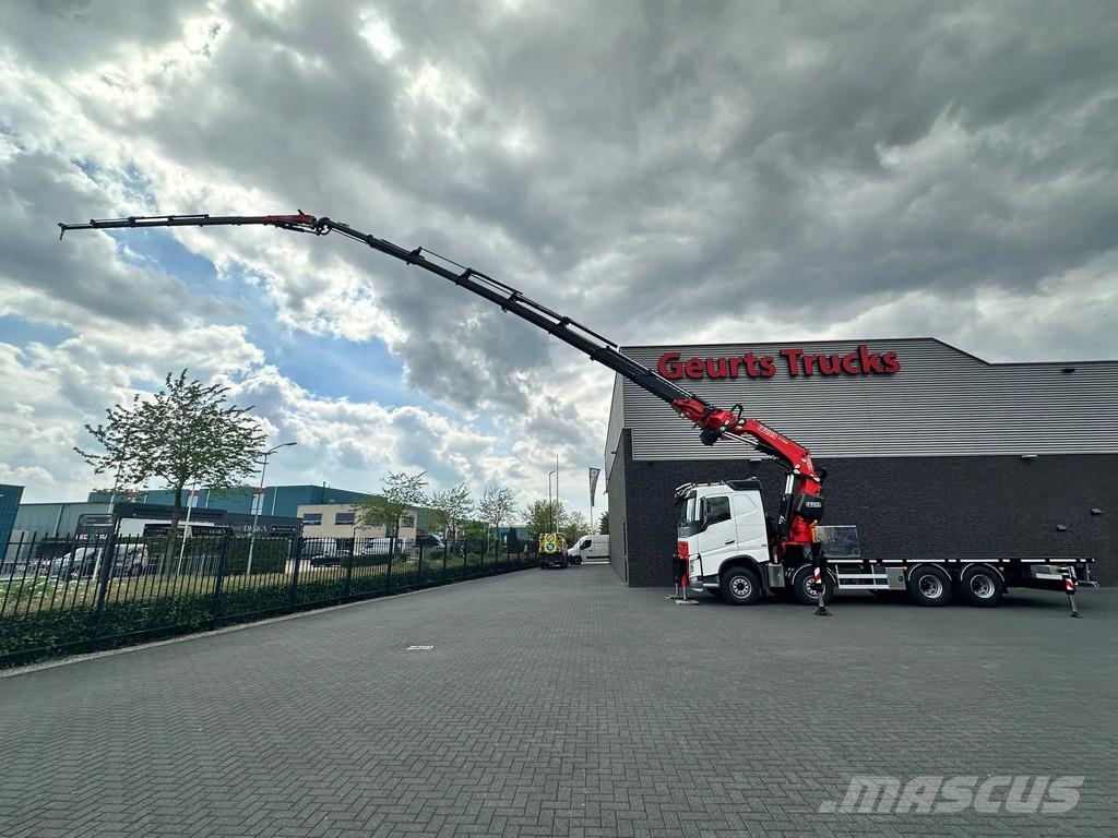 Volvo FH 8X4 BAKWAGEN MET FASSI F1150RA.2.28 XHE-DYNAMIC Mobiilinosturit