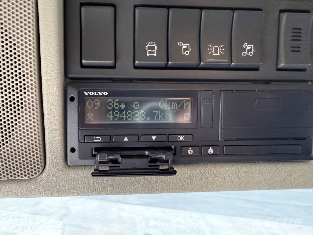Volvo FMX500 8x4 med løftbogie HMF Pendeltip شاحنات قلابة