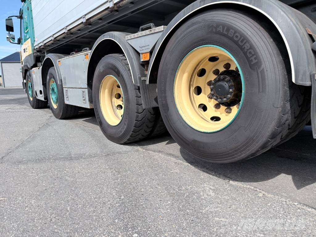 Volvo FMX500 8x4 med løftbogie HMF Pendeltip شاحنات قلابة