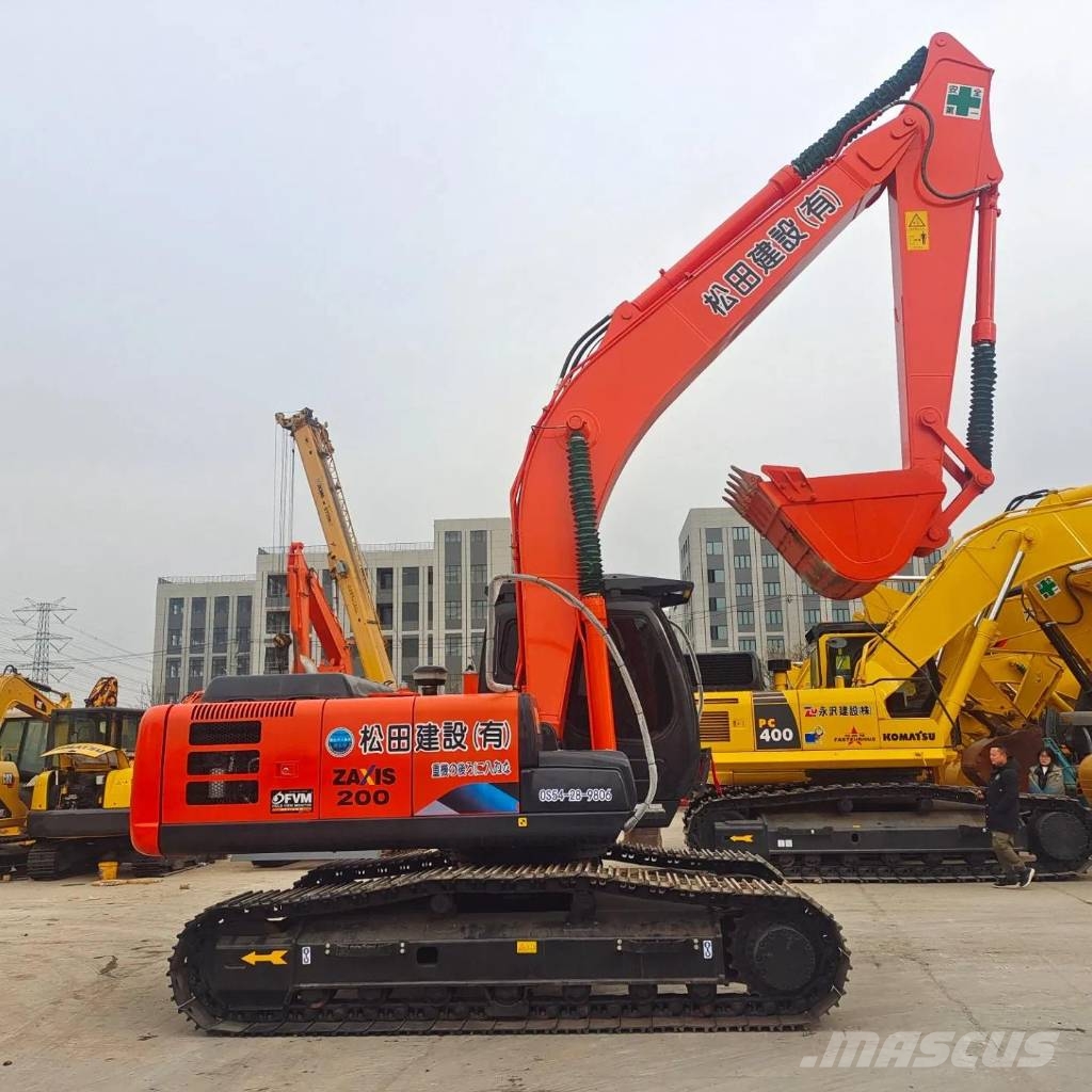 ゆう様 Hitachi ZX 200, 2022, China - Used crawler excavators - Mascus