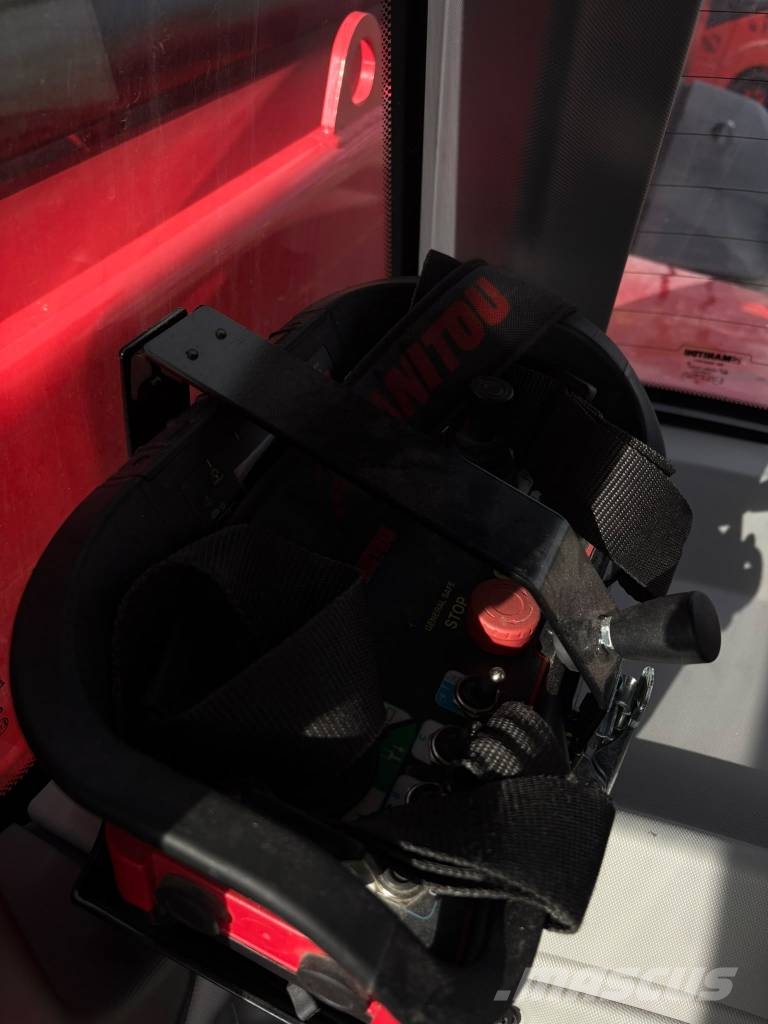 Manitou MRT 2545 Teleskopiskie manipulatori