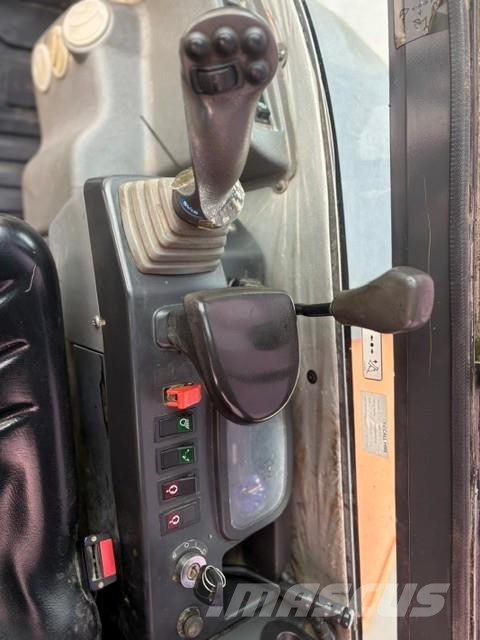 Doosan DX27Z pyörittäjällä Мини екскаватори < 7 т