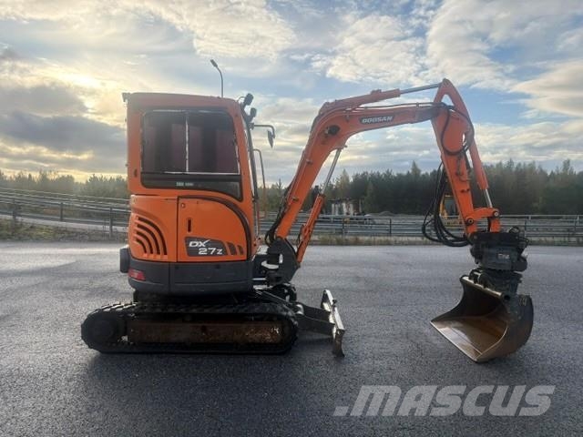 Doosan DX27Z pyörittäjällä Мини екскаватори < 7 т